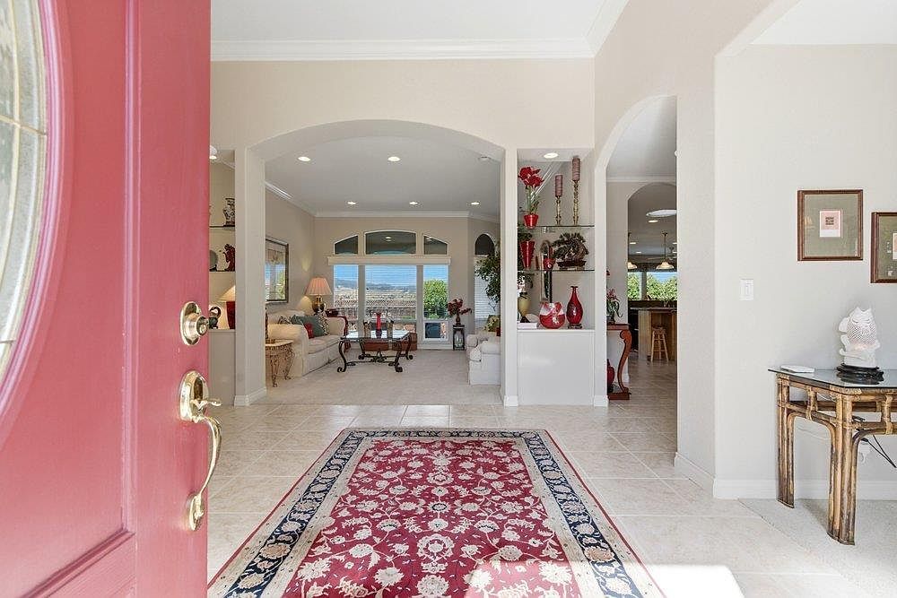1130 Sonnys Way Hollister, CA 95023 - Thumbnail 4