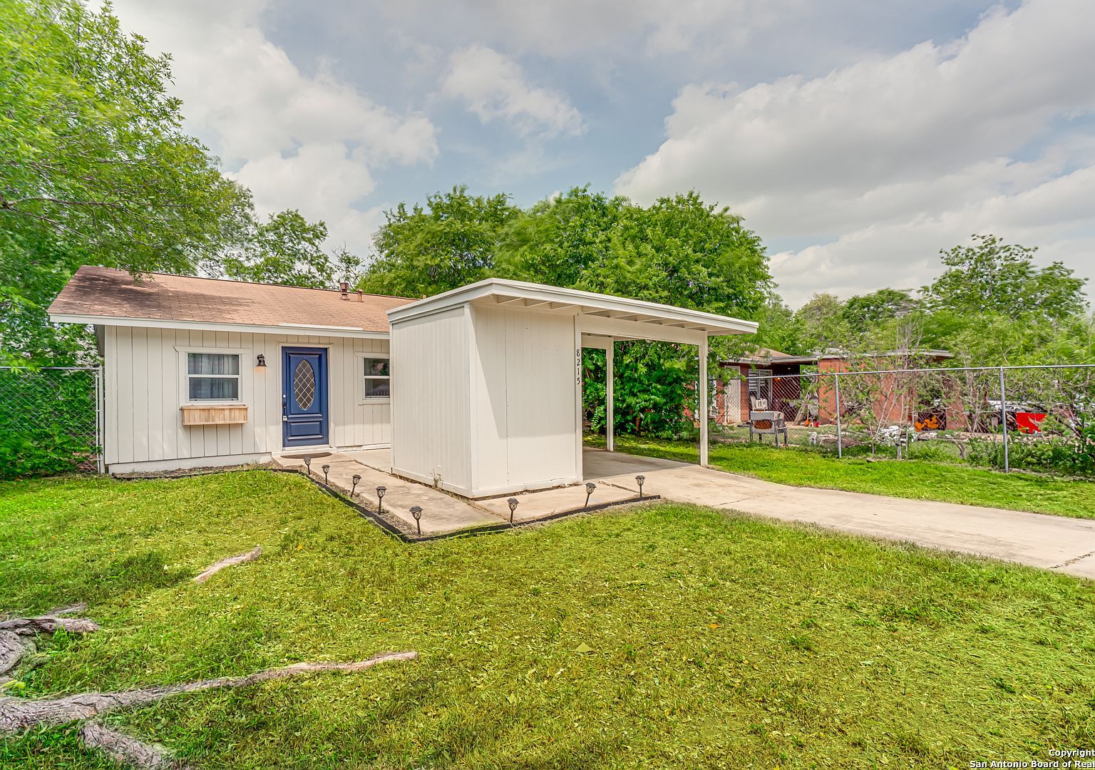 8215 Lazy Creek St San Antonio, TX 78242 - Thumbnail 4