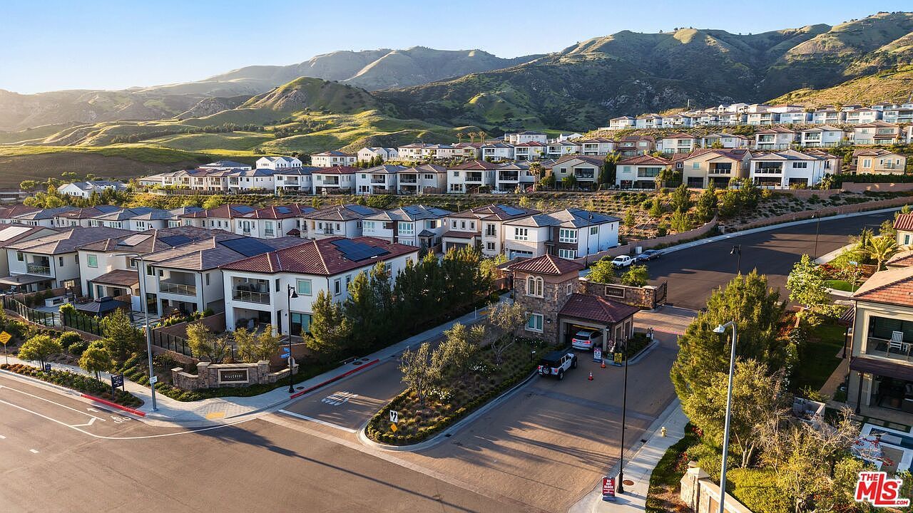 20643 W Wood Rose Ct Porter Ranch, CA 91326 - Thumbnail 4