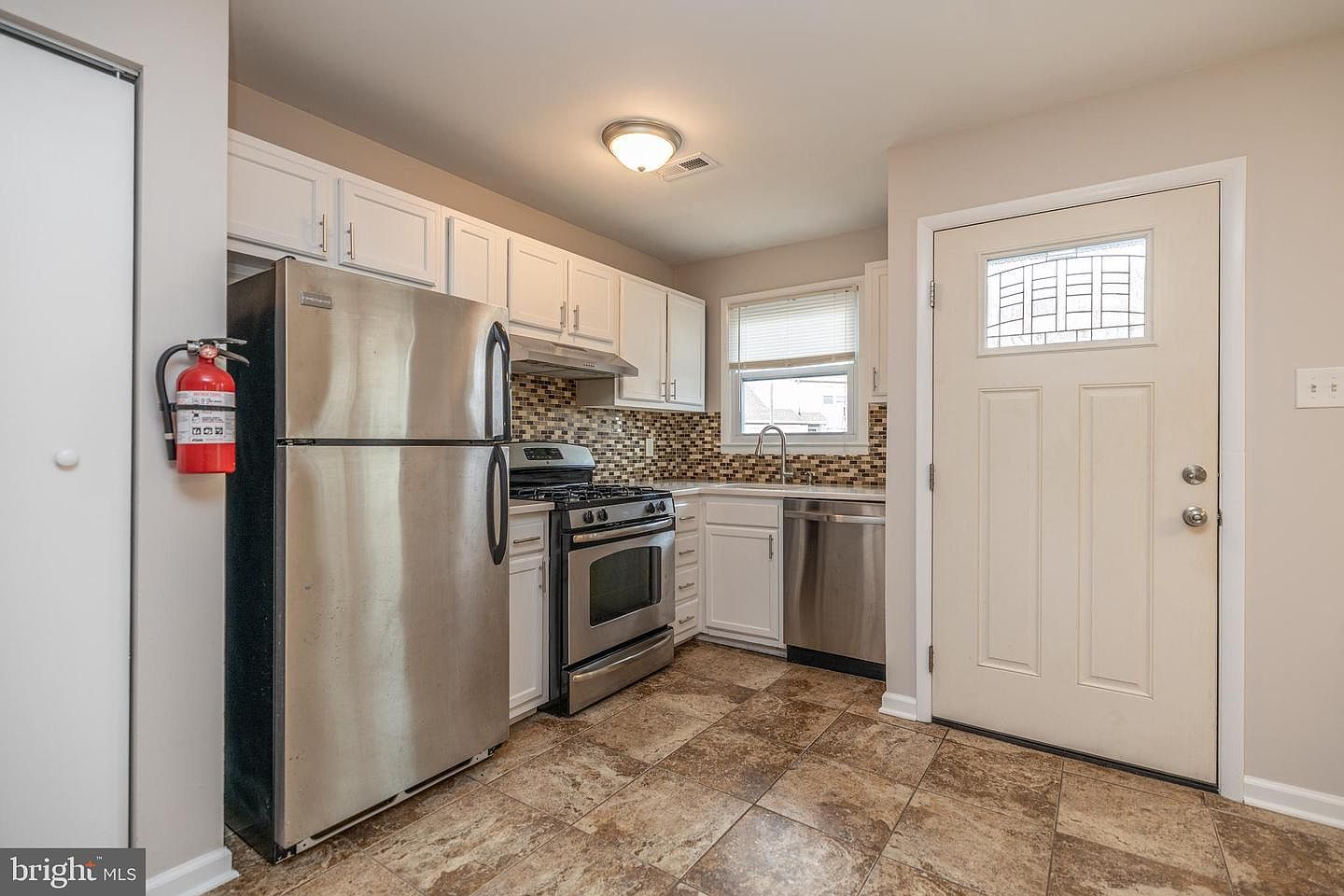 111 Tavistock Dr Little Egg Harbor, NJ 08087 - Thumbnail 4