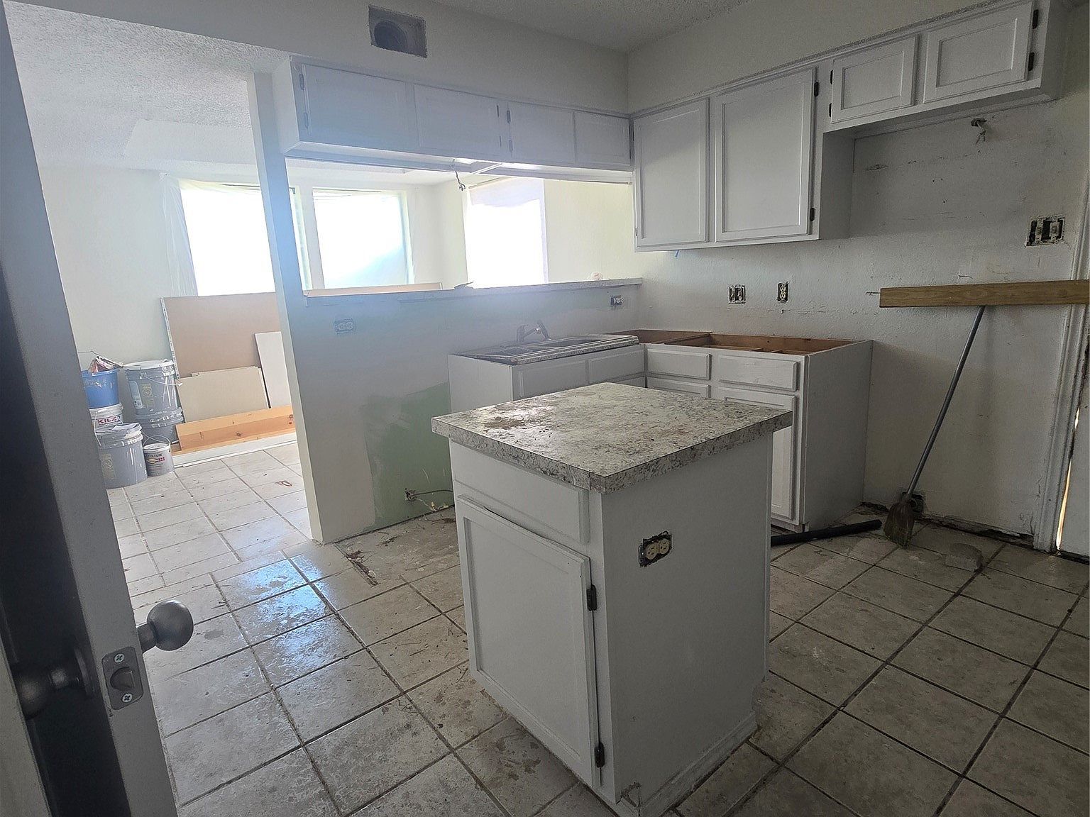 702 Westover Dr Lancaster, TX 75134 - Thumbnail 4