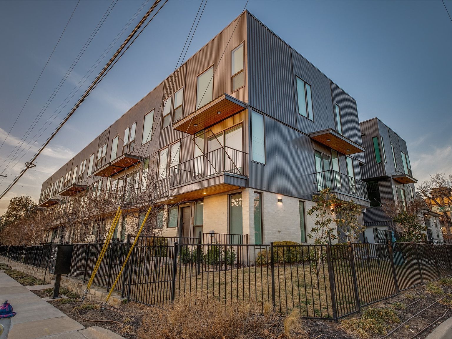 1914 Annex Ave Dallas, TX 75204 - Thumbnail 4