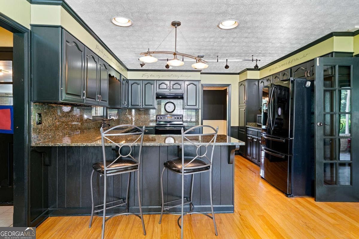 400 Simpson Rd NE White, GA 30184 - Thumbnail 4