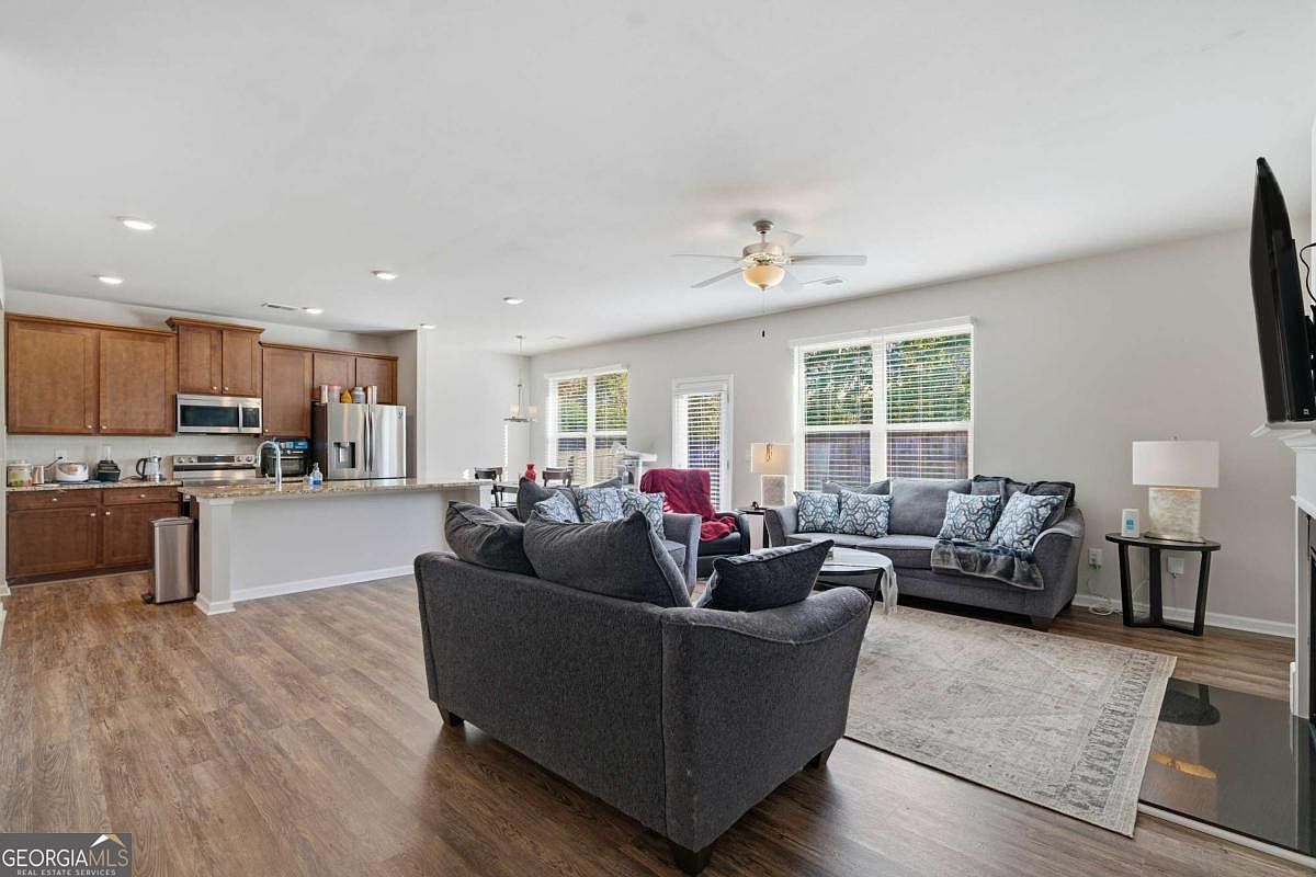 103 McGinnis Cir Calhoun, GA 30701 - Thumbnail 4