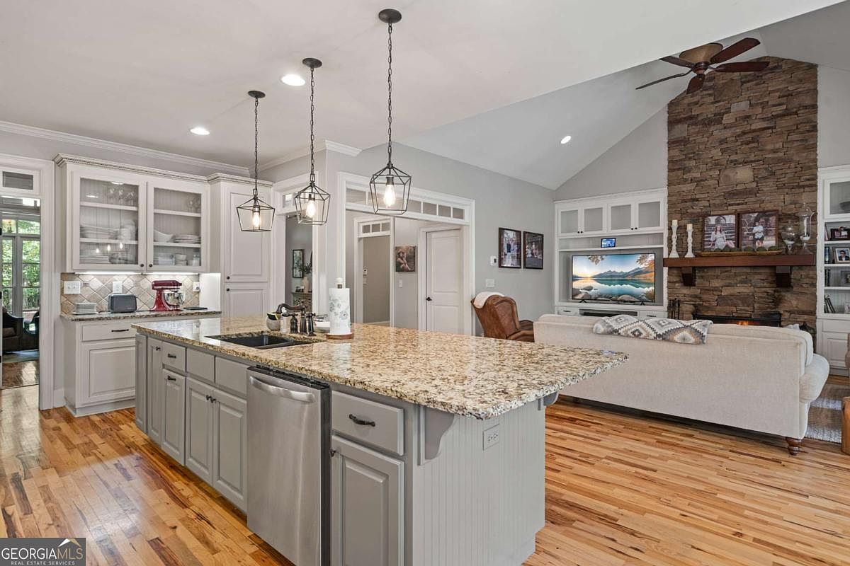 56 Cedar Gate Ln Kingston, GA 30145 - Thumbnail 4