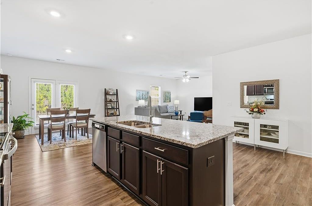 305 Pescara Ct Cartersville, GA 30120 - Thumbnail 4