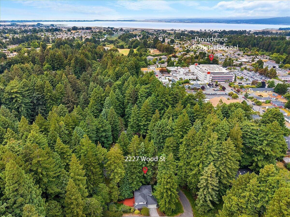 2227 Wood St Eureka, CA 95501 - Thumbnail 4