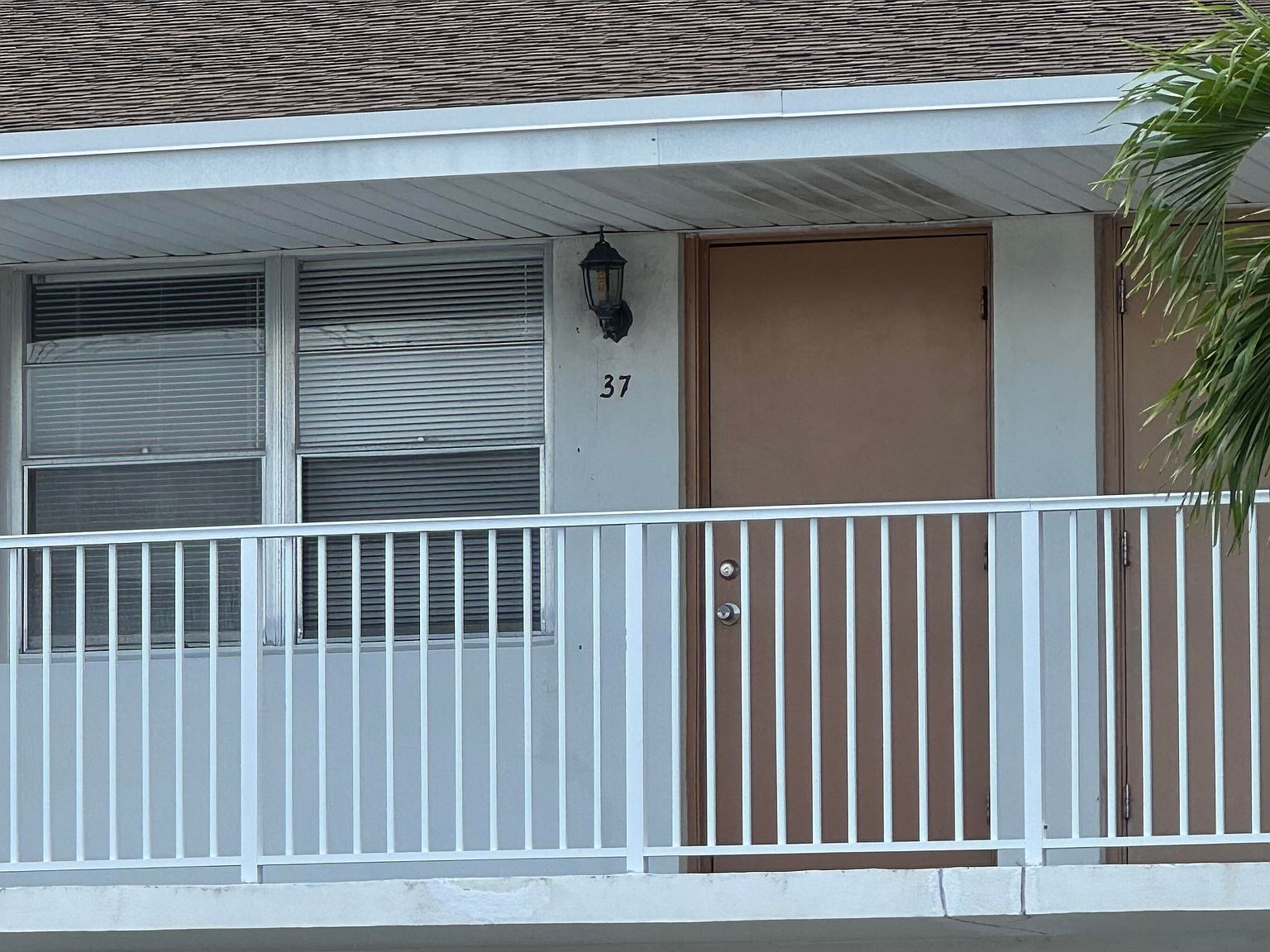 810 Lake Shore Dr APT 37 Lake Park, FL 33403 - Thumbnail 4