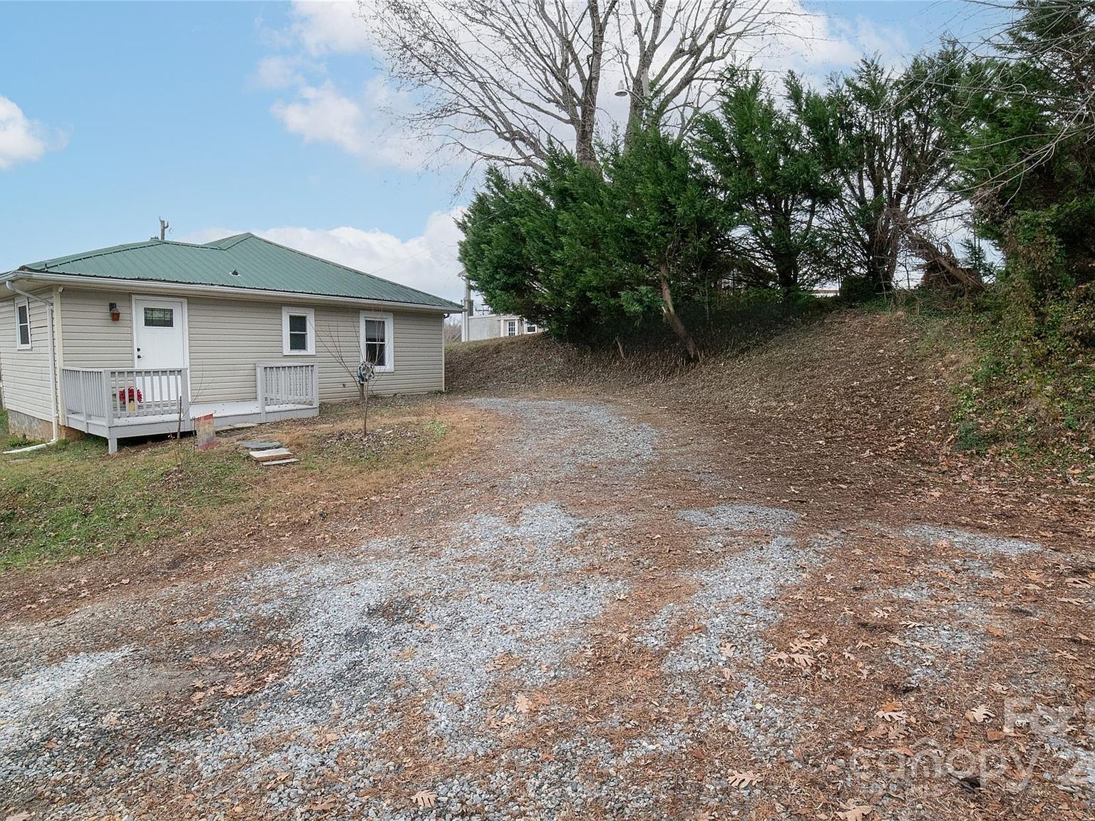 175 Blue Ridge St Marion, NC 28752 - Thumbnail 4