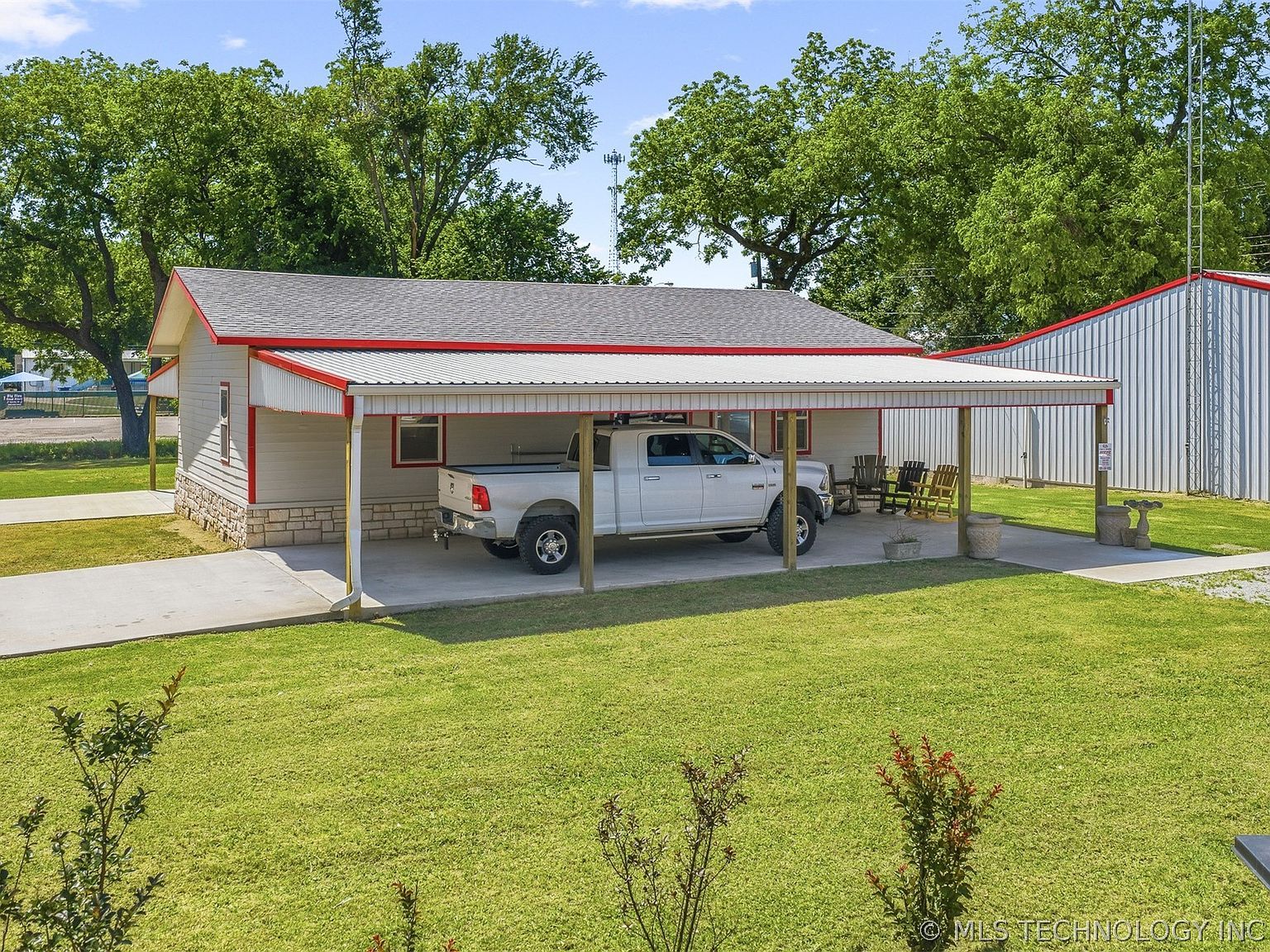 904 W Main St Marietta, OK 73448 - Thumbnail 4