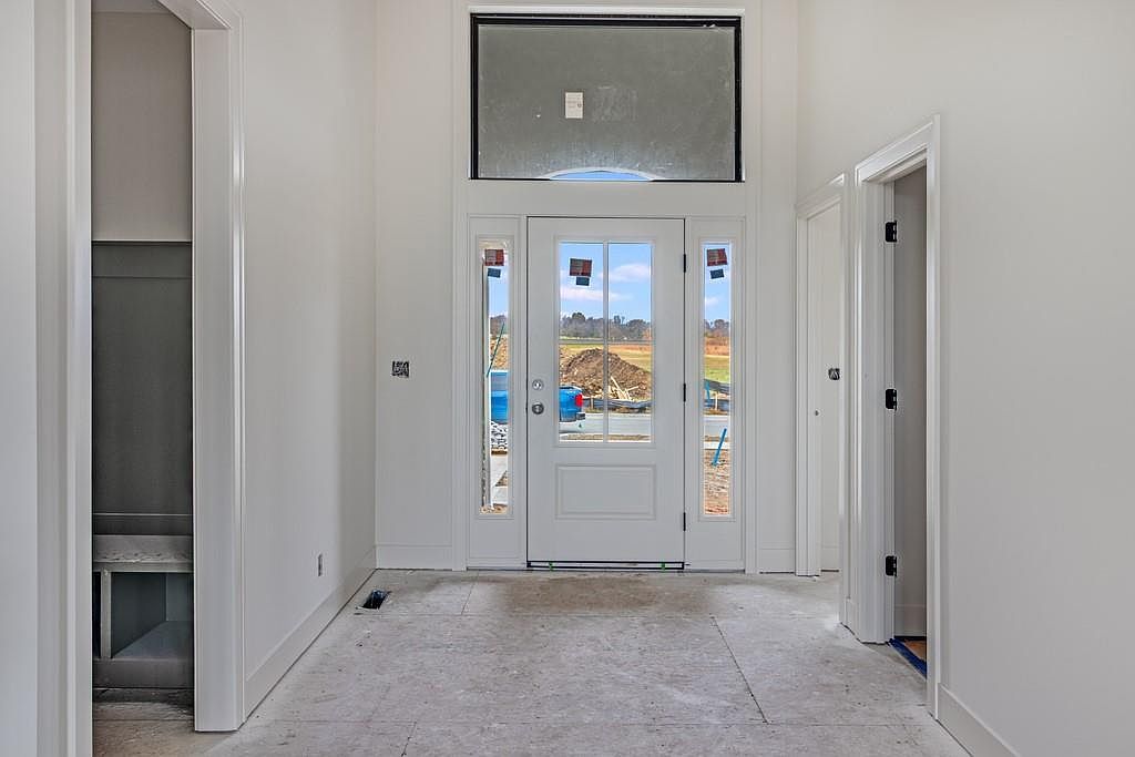 1839 Woodward Cir Raymore, MO 64083 - Thumbnail 4