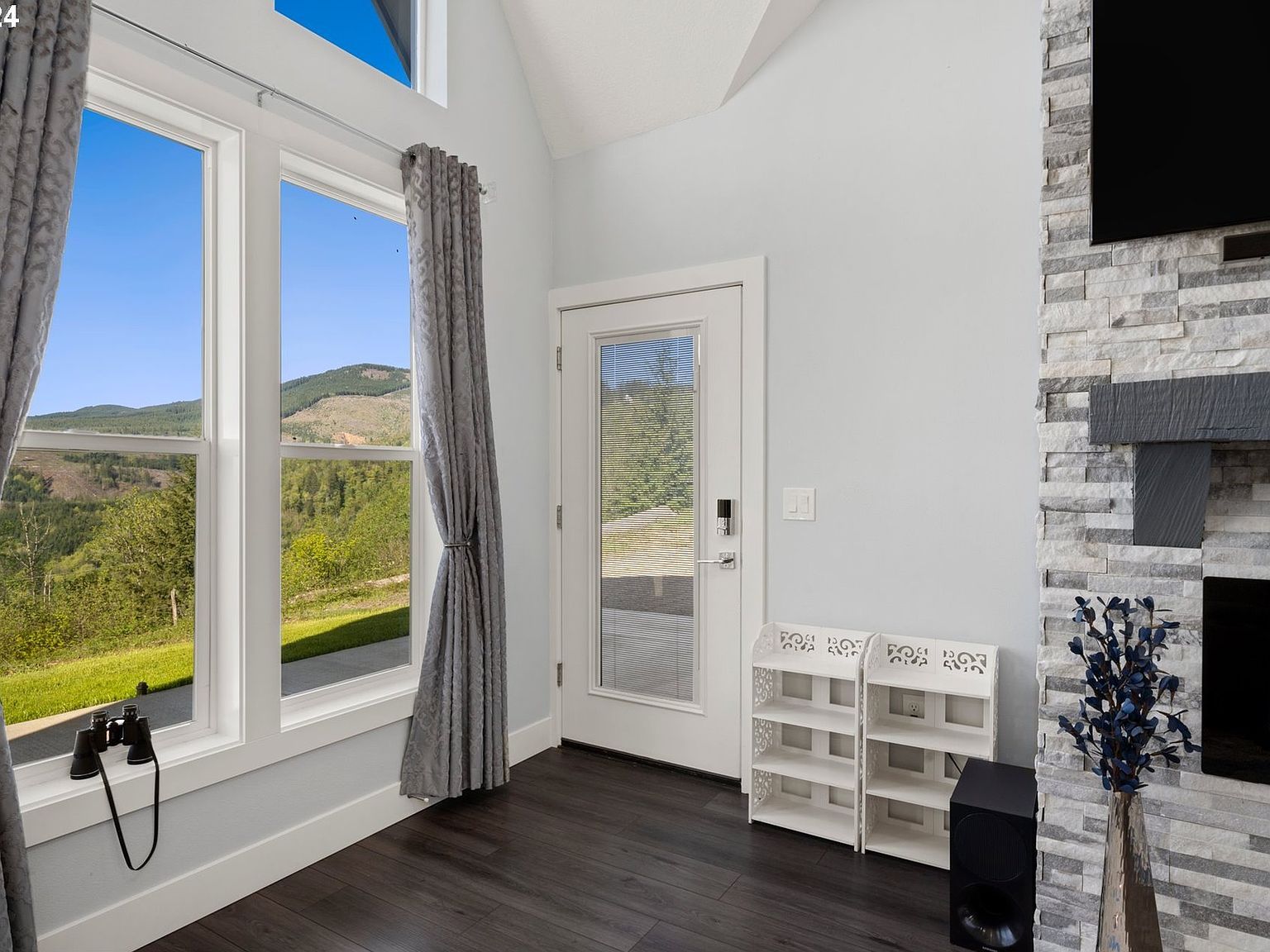 1141 Cedar Falls Rd Washougal, WA 98671 - Thumbnail 4