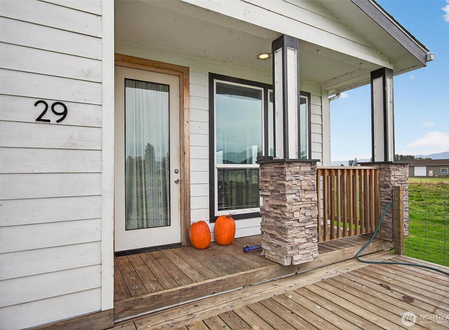 29 Little Island Ln Cathlamet, WA 98612 - Thumbnail 4