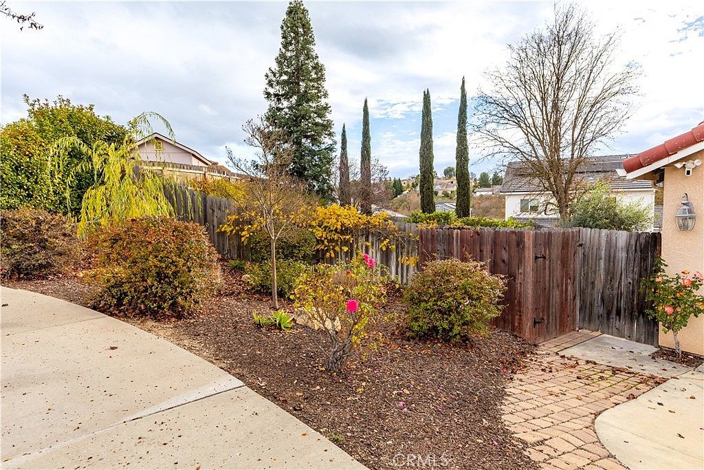 1906 Terrabella Ct Paso Robles, CA 93446 - Thumbnail 4