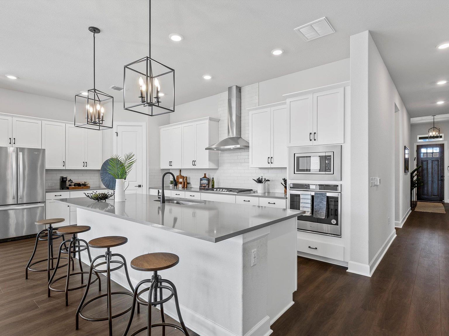 9001 Centurion Path Austin, TX 78744 - Thumbnail 4