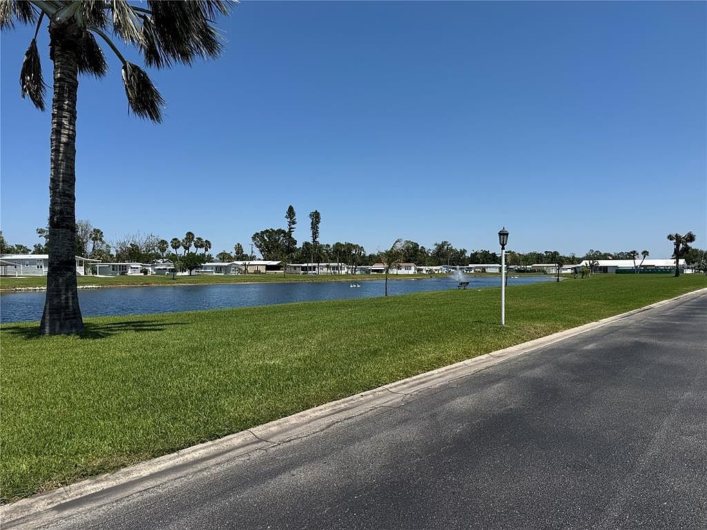 387 Quiet Way LOT 387 Palmetto, FL 34221 - Thumbnail 4