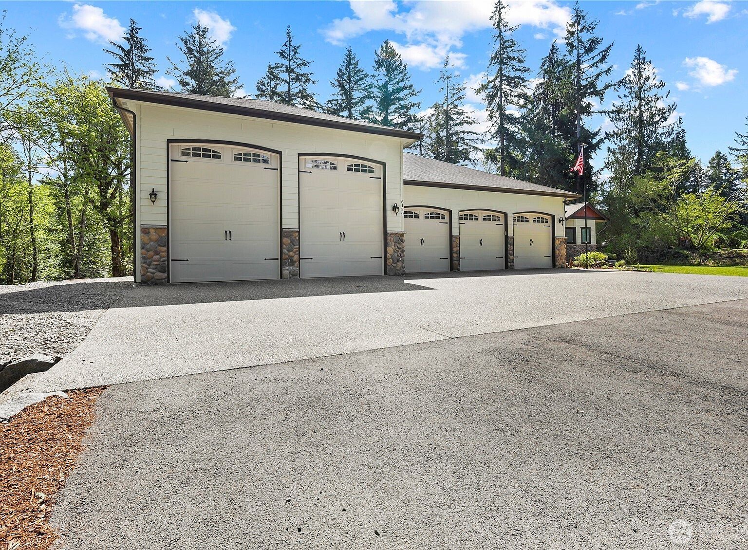 6120 Lake Saint Clair Dr SE Olympia, WA 98513 - Thumbnail 4