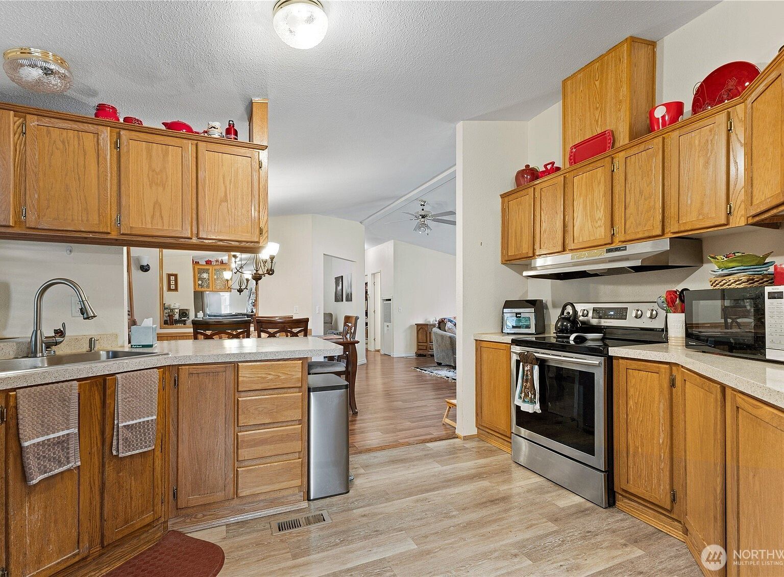 1827 137th St E #102 Tacoma, WA 98445 - Thumbnail 4