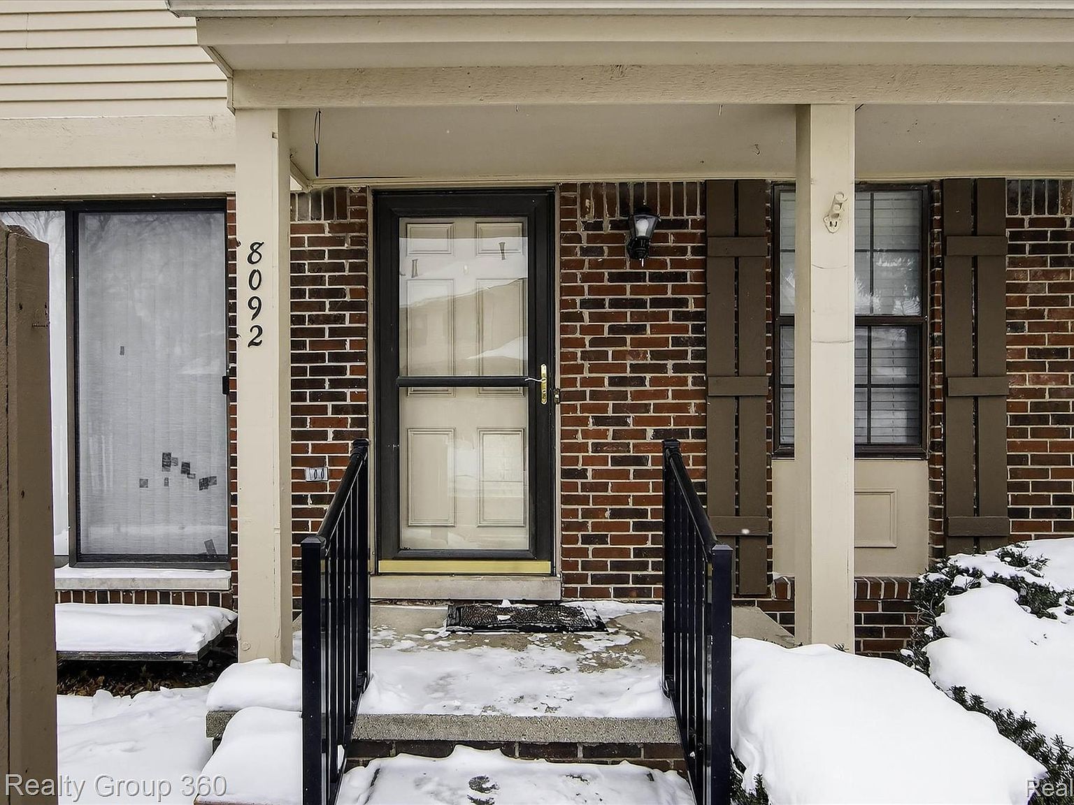 8092 Willow Ln Warren, MI 48093 - Thumbnail 4