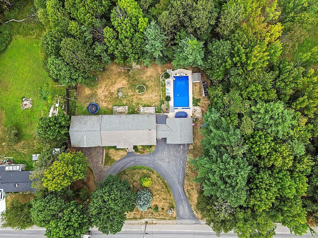 336 Main St Winthrop, ME 04364 - Thumbnail 4