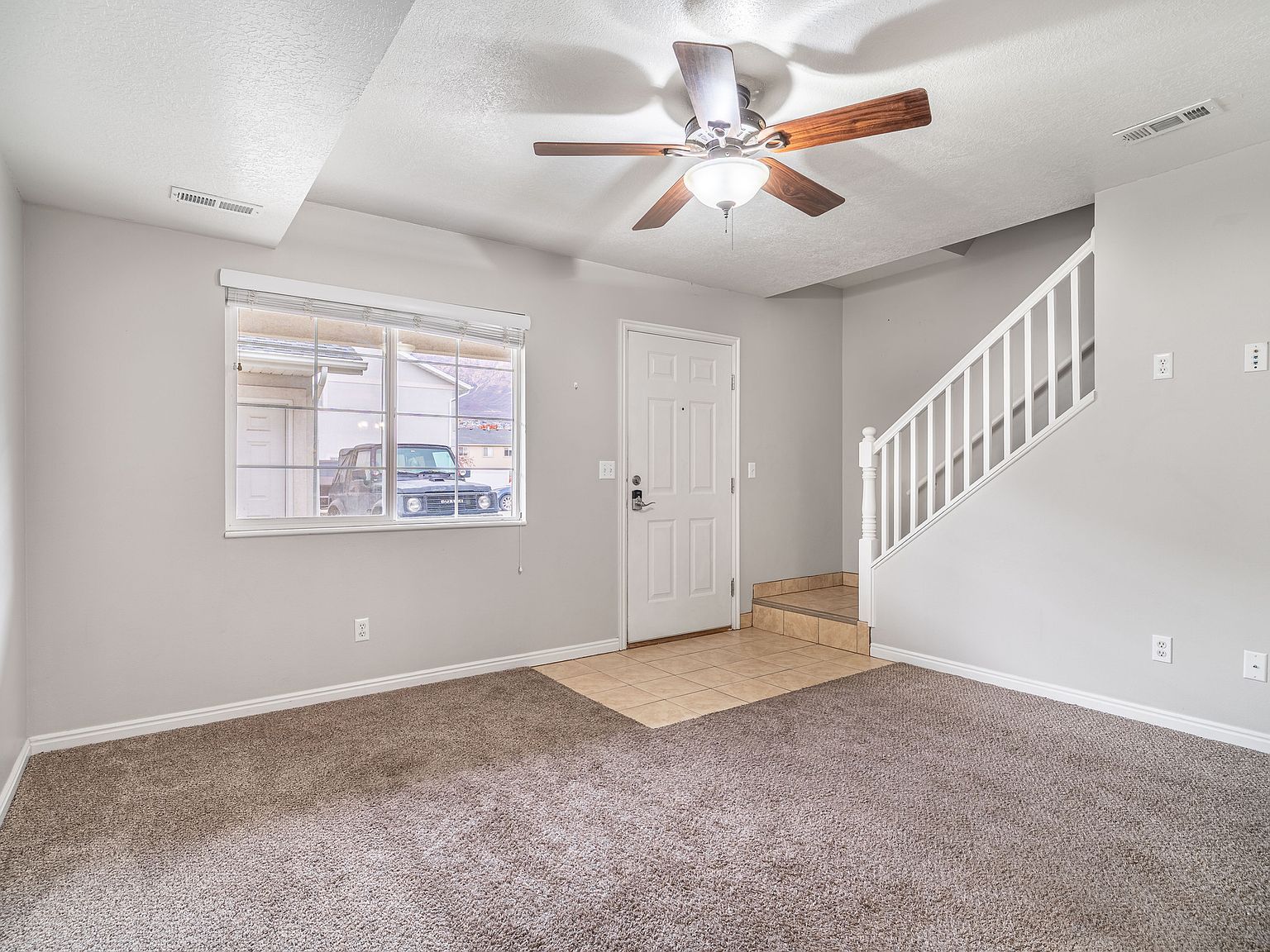 225 E 2300 N North Ogden, UT 84414 - Thumbnail 4