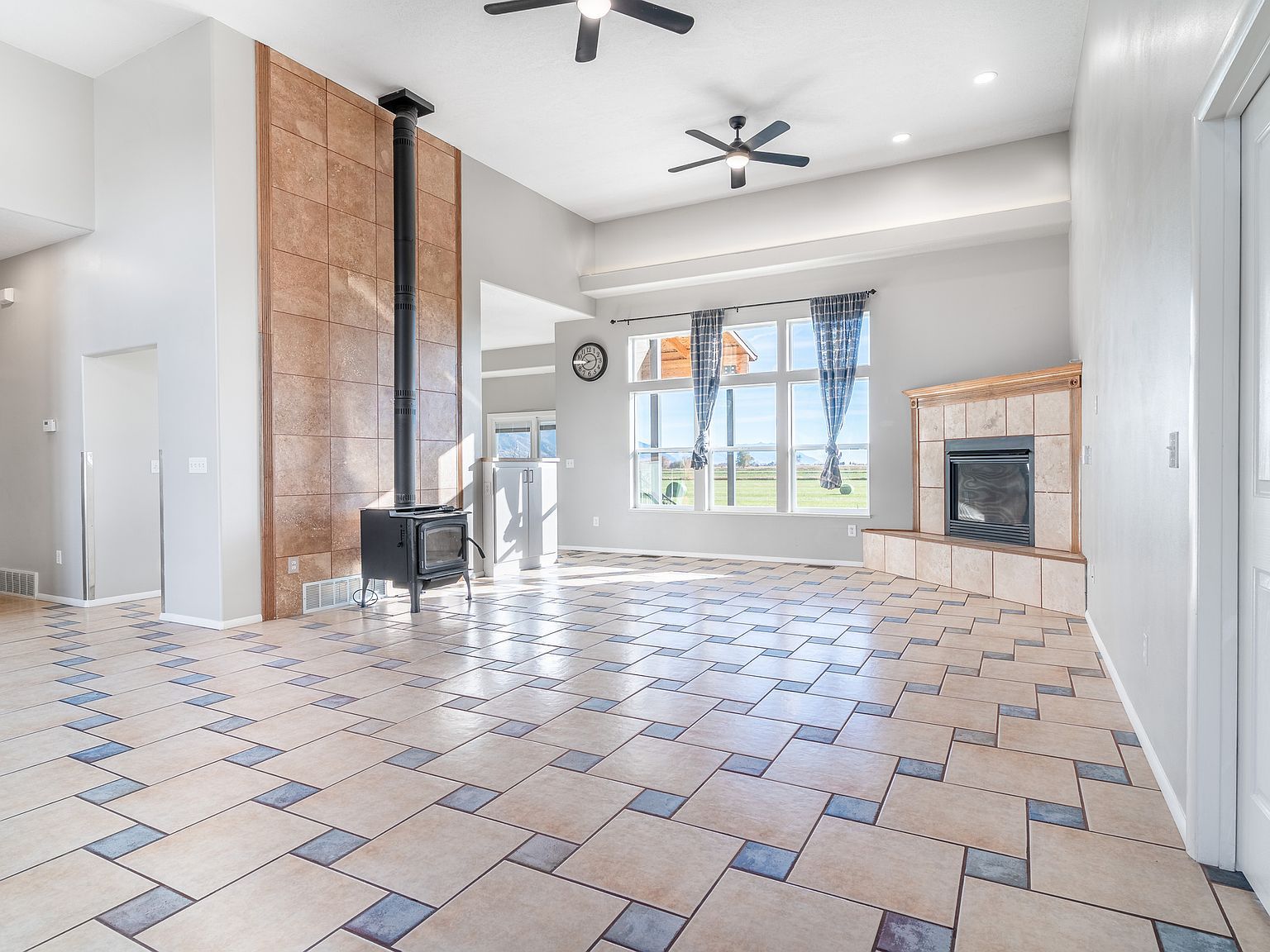 14296 N 5350 W Garland, UT 84312 - Thumbnail 4