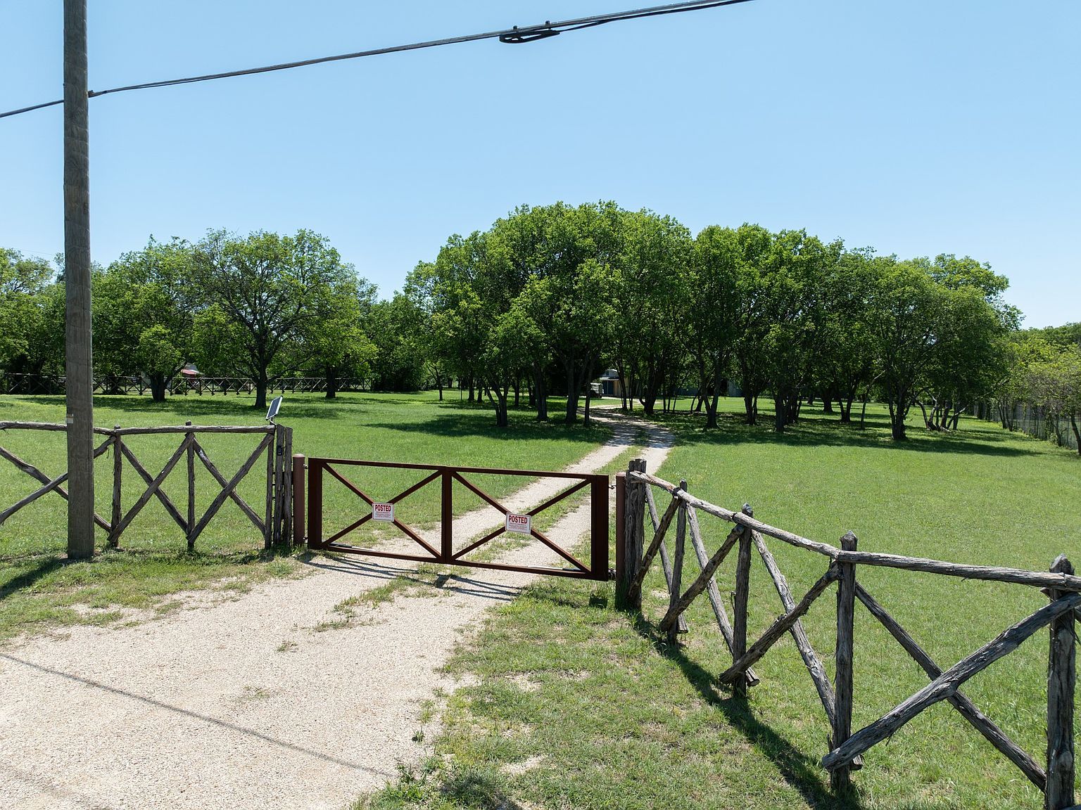 1355 N Houston St Lorena, TX 76655 - Thumbnail 4