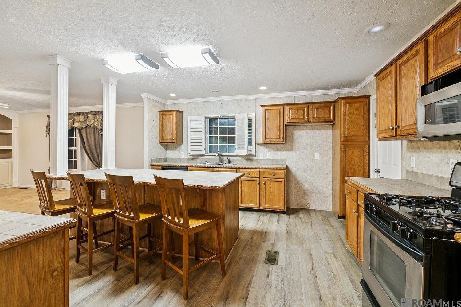 1210 E State Highway 30 Gonzales, LA 70737 - Thumbnail 4