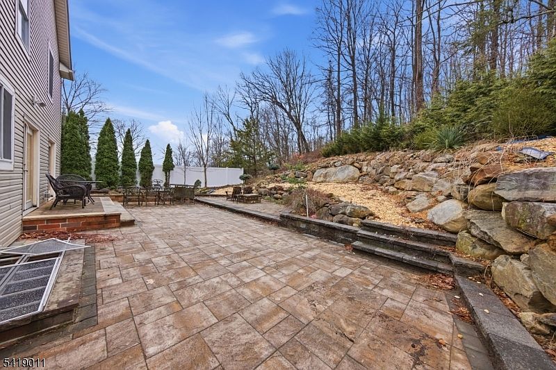 130 Valley View Dr Rockaway, NJ 07866 - Thumbnail 4