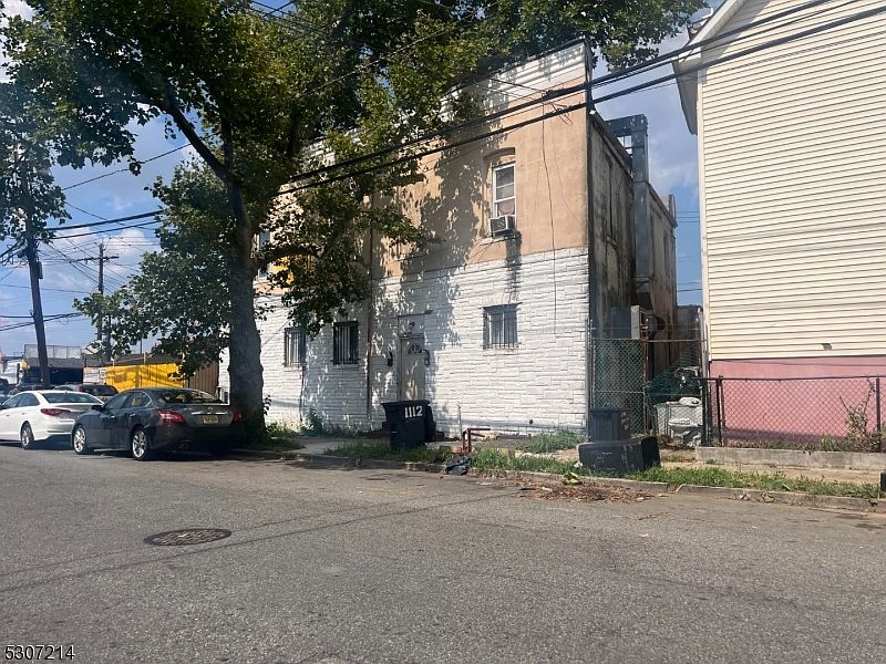 645 Magnolia Ave #0 Elizabethport, NJ 07206 - Thumbnail 4