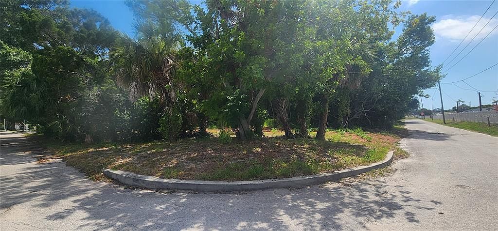 5302 7th Ave S #4 Saint Petersburg, FL 33707 - Thumbnail 4