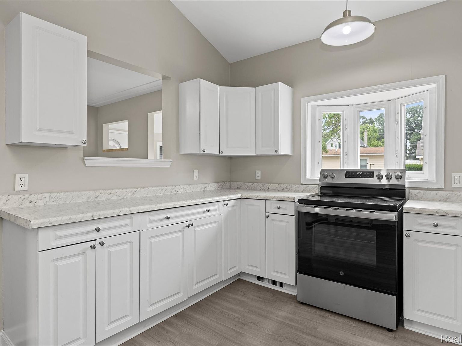 3321 Stone St Port Huron, MI 48060 - Thumbnail 4