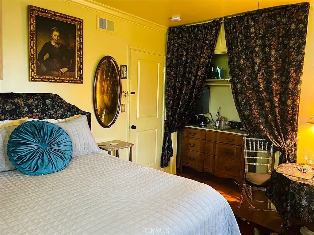 2602 N Louise St Santa Ana, CA 92706 - Thumbnail 4