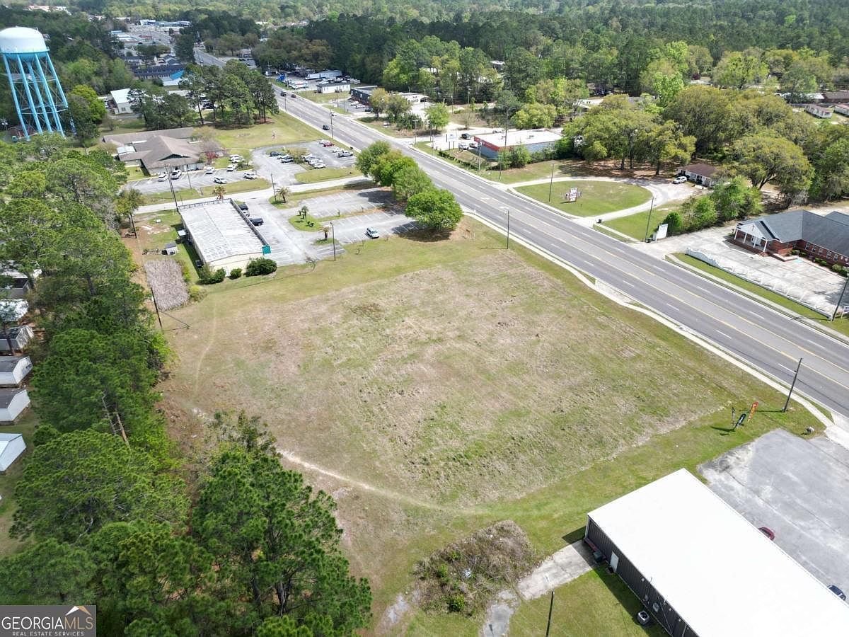 951 Elma G Miles Pkwy Hinesville, GA 31313 - Thumbnail 4