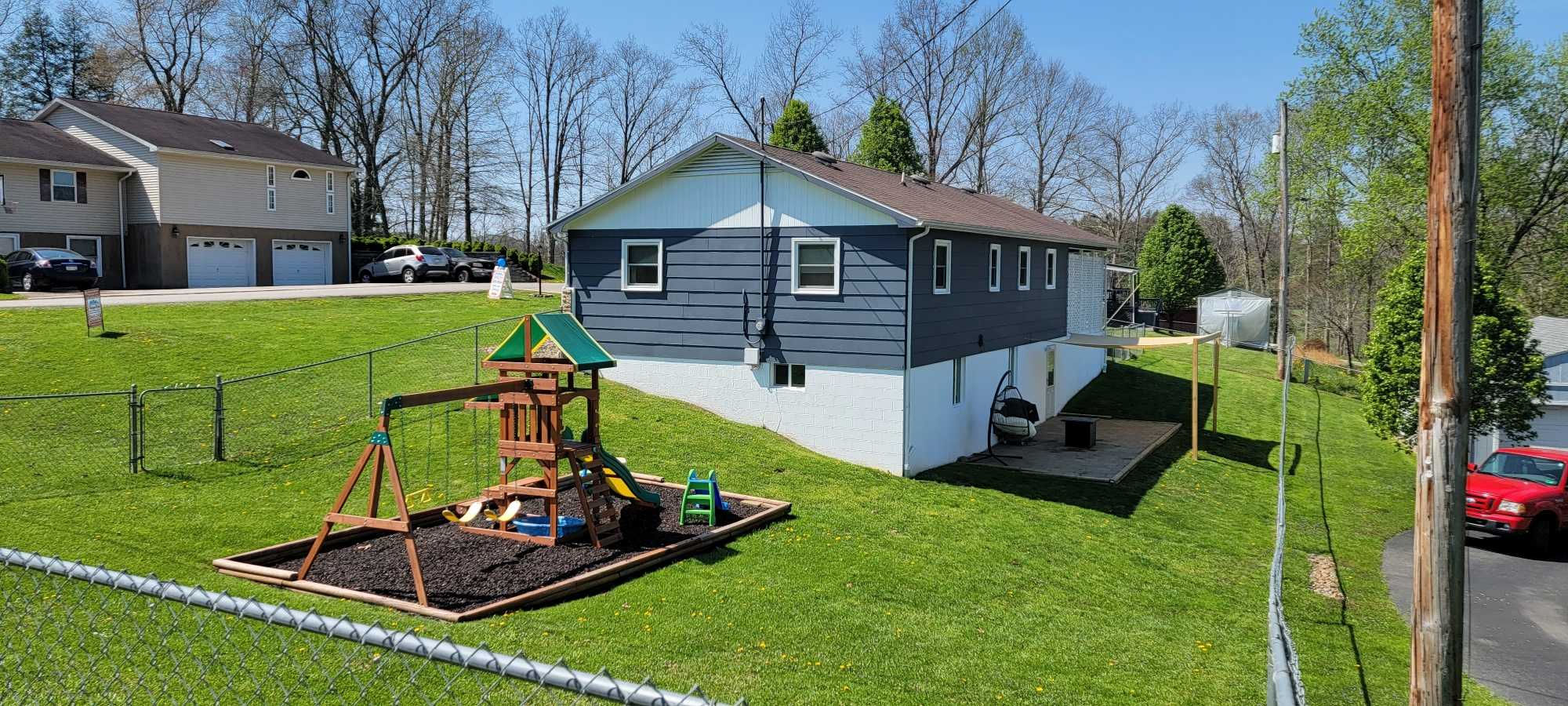 18 Ash Street, Lost Creek, WV, USA, 26385 - Thumbnail 4