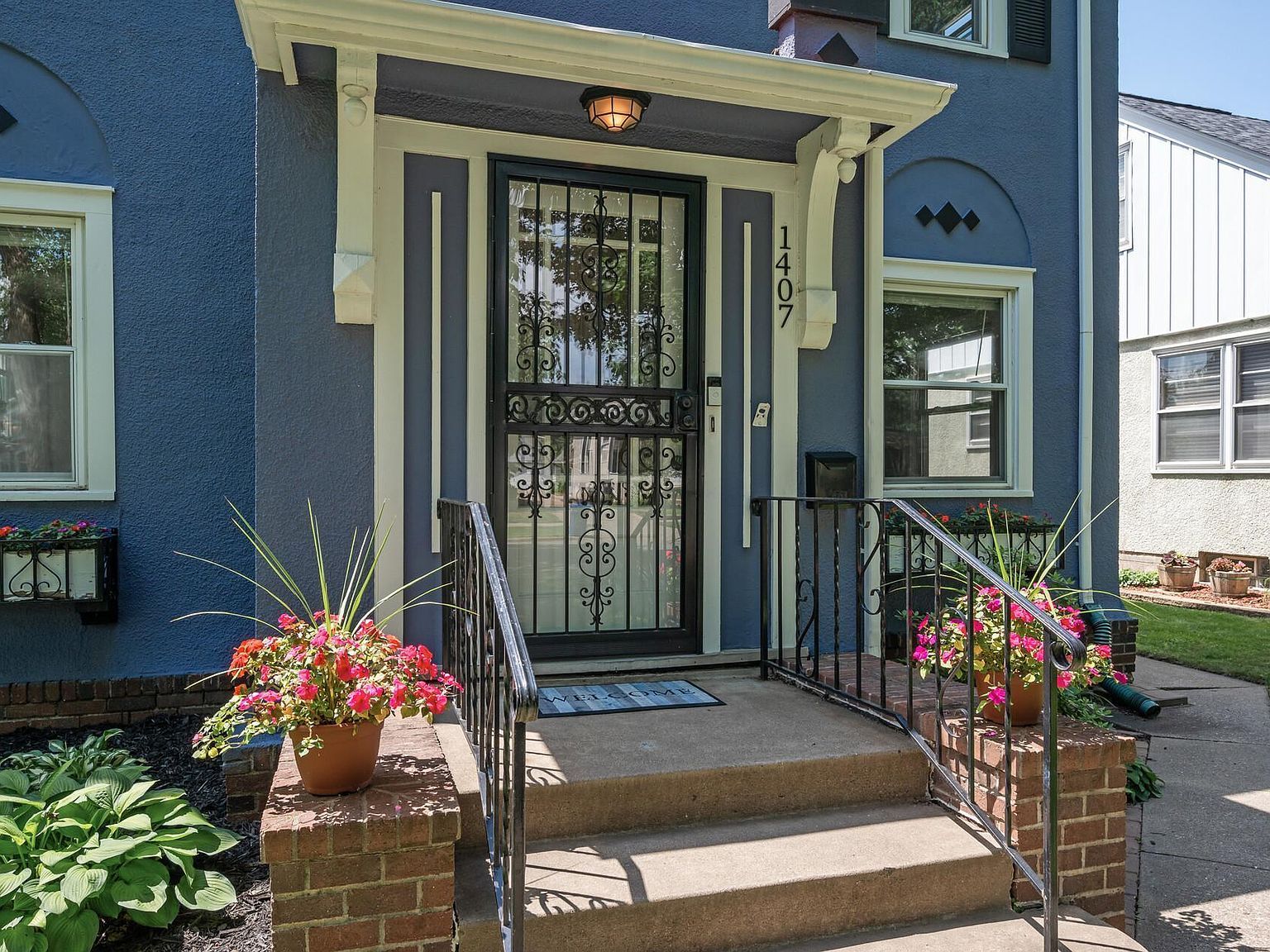 1407 Pascal St N Saint Paul, MN 55108 - Thumbnail 4