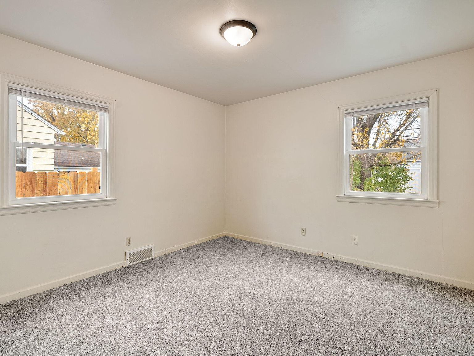 1605 6th St SE Austin, MN 55912 - Thumbnail 4