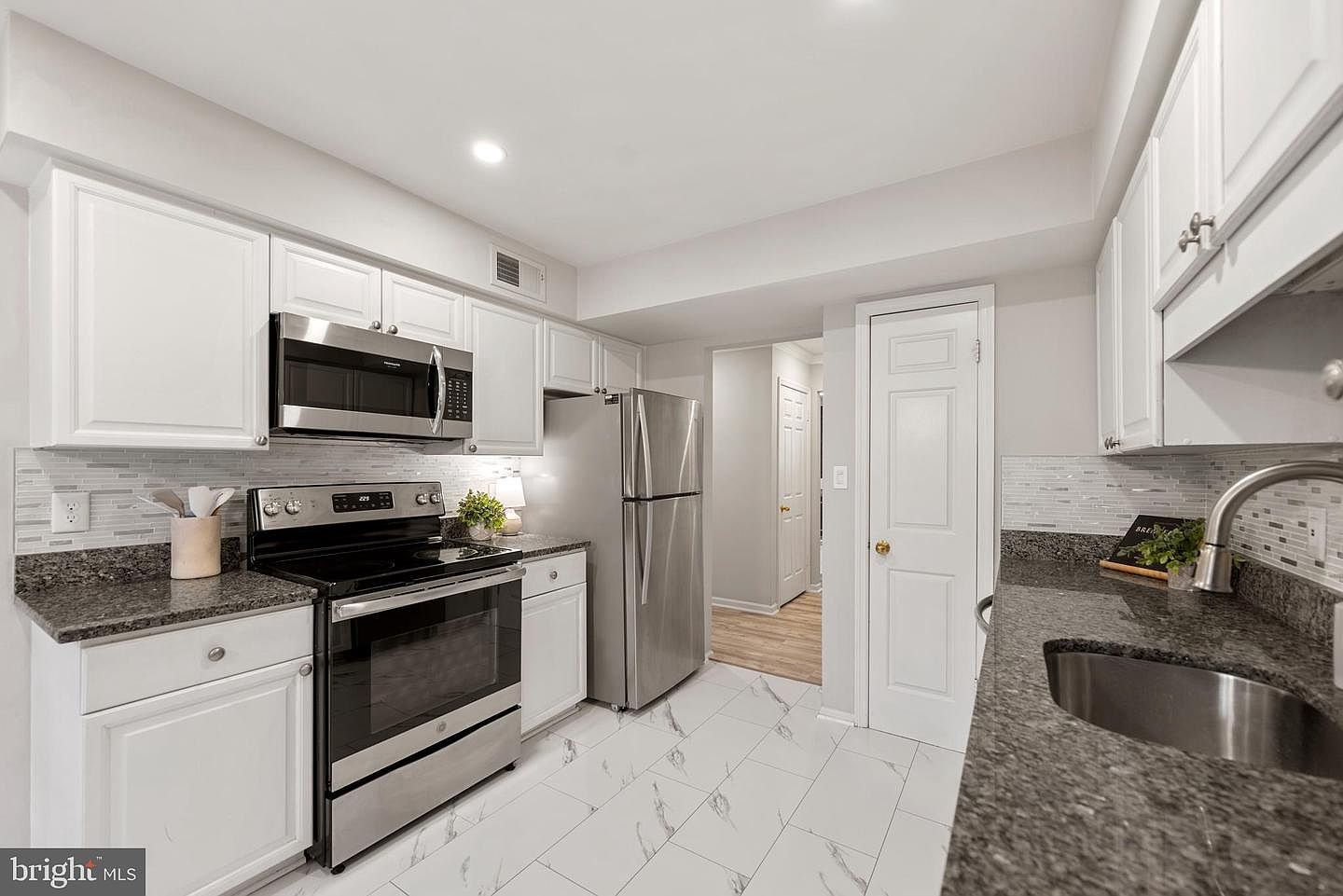 7526 Oldham Way Alexandria, VA 22315 - Thumbnail 4