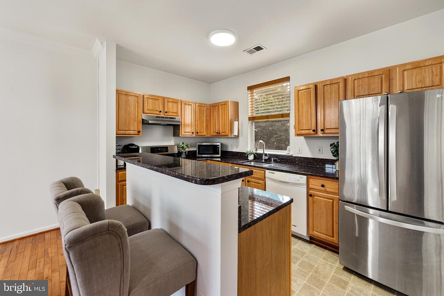 21781 Findon Ct Ashburn, VA 20147 - Thumbnail 4