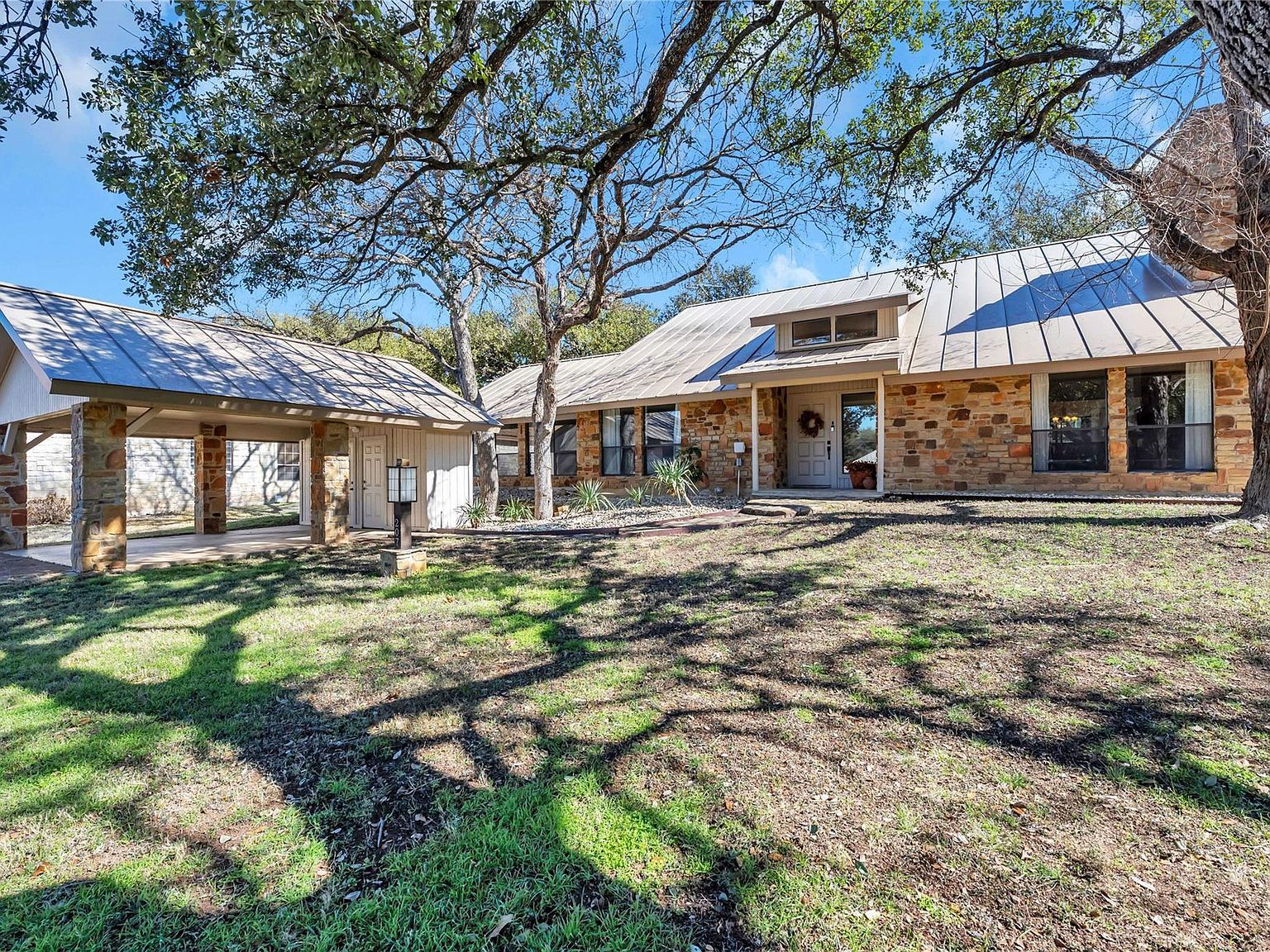 207 Lasso Horseshoe Bay, TX 78657 - Thumbnail 4