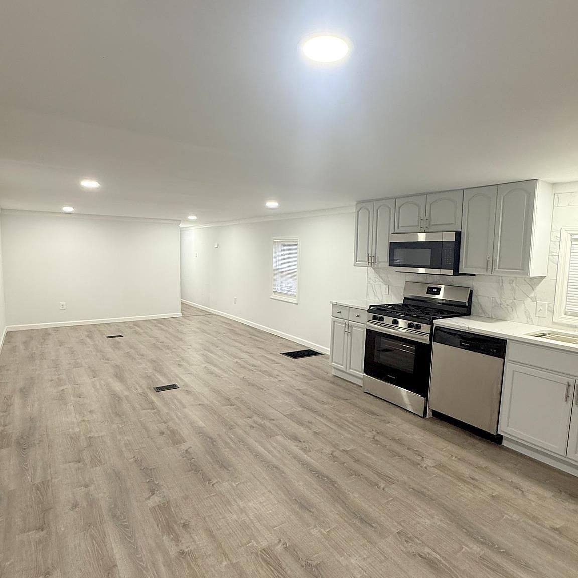 3638 Weymouth Rd Browns Mills, NJ 08015 - Thumbnail 4