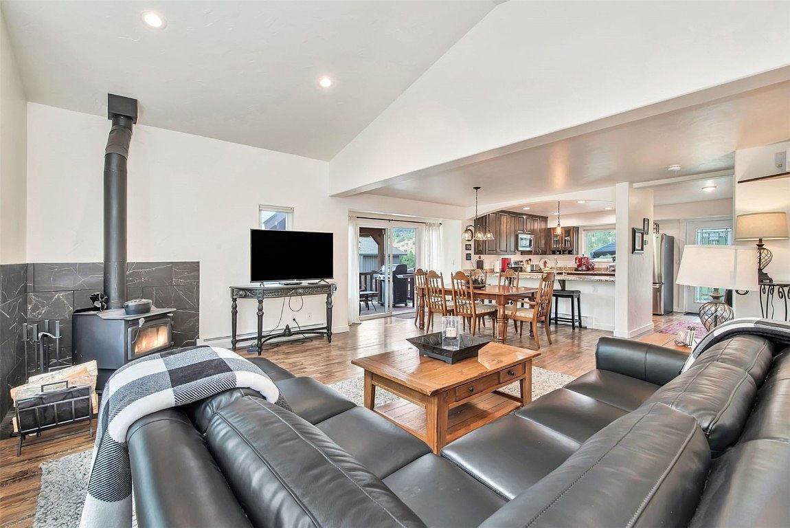 32563 Ute Trl Oak Creek, CO 80467 - Thumbnail 4