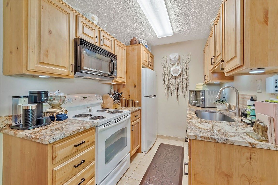 2350 Ski Trail Ln #236 Steamboat Springs, CO 80487 - Thumbnail 4