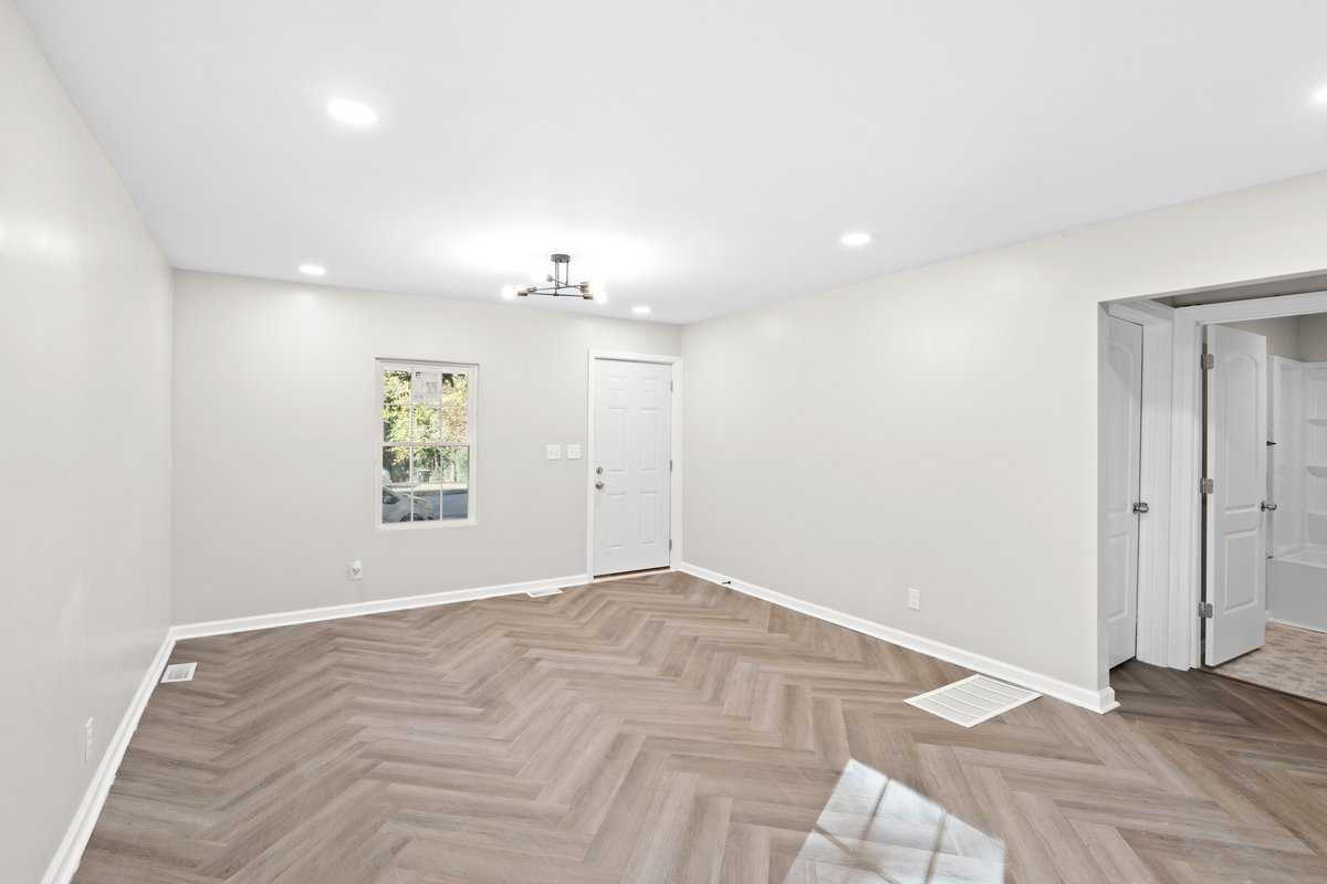 305 Division Avenue, Salisbury, NC, USA, 28144 - Thumbnail 4