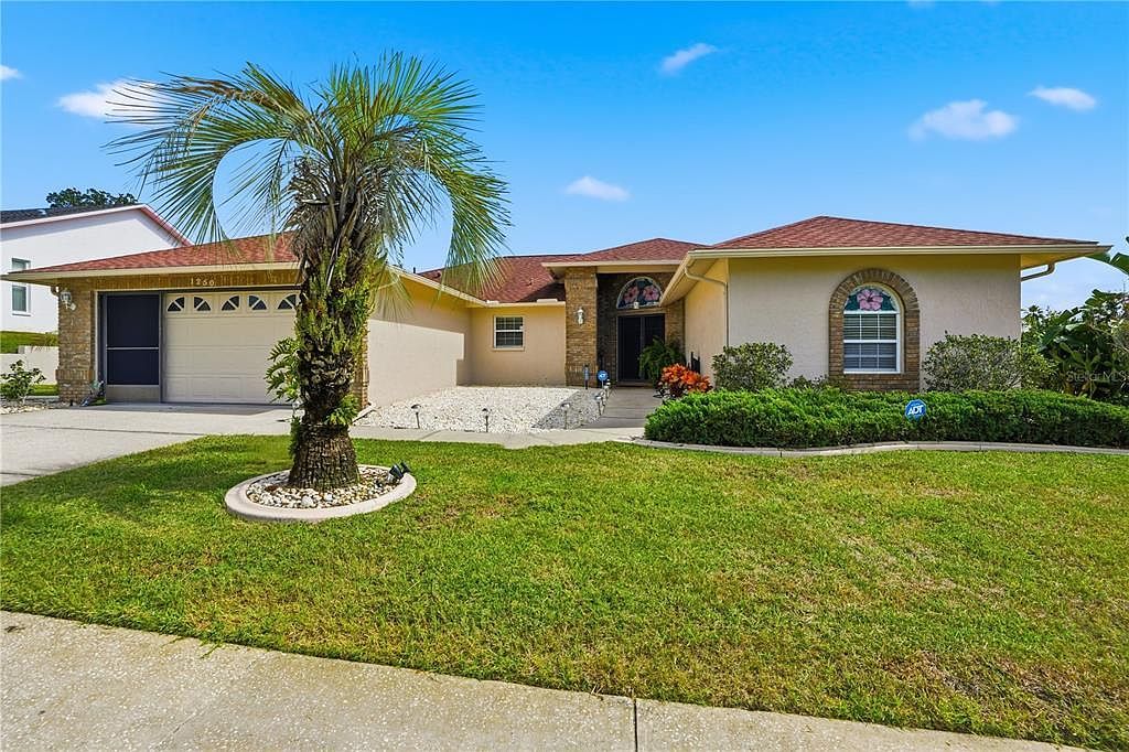 1250 Masada Ln Spring Hill, FL 34608 - Thumbnail 4