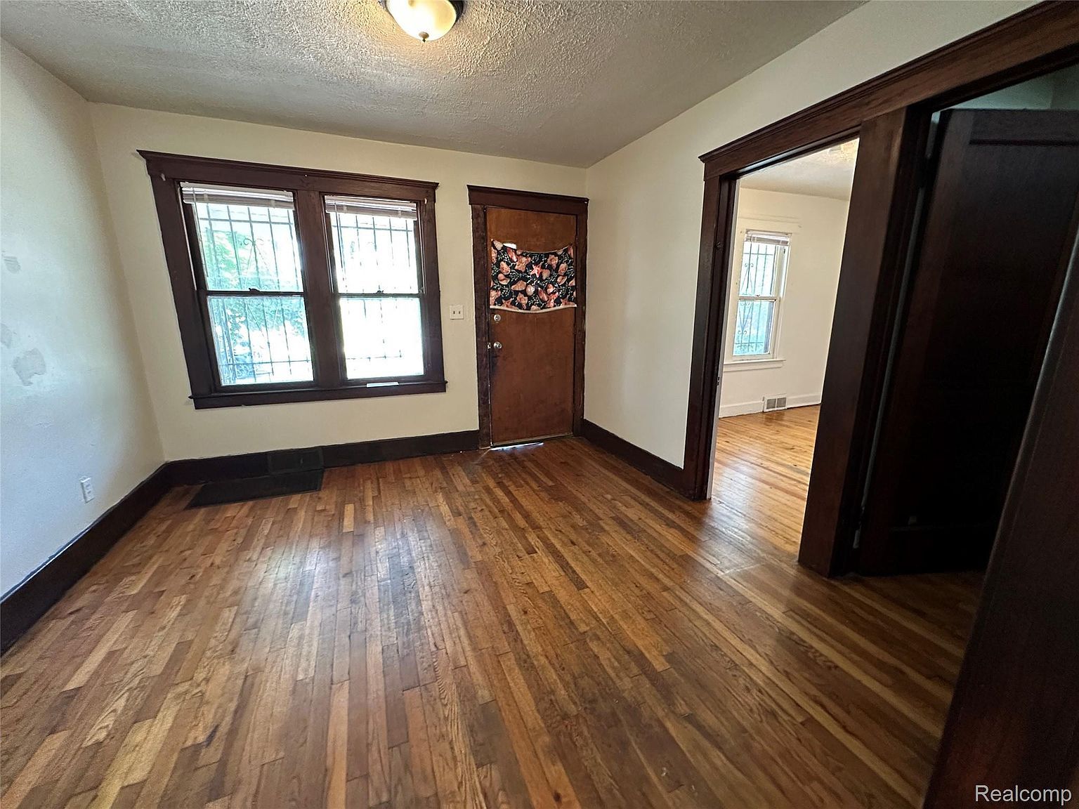 3879 Rohns St Detroit, MI 48214 - Thumbnail 4