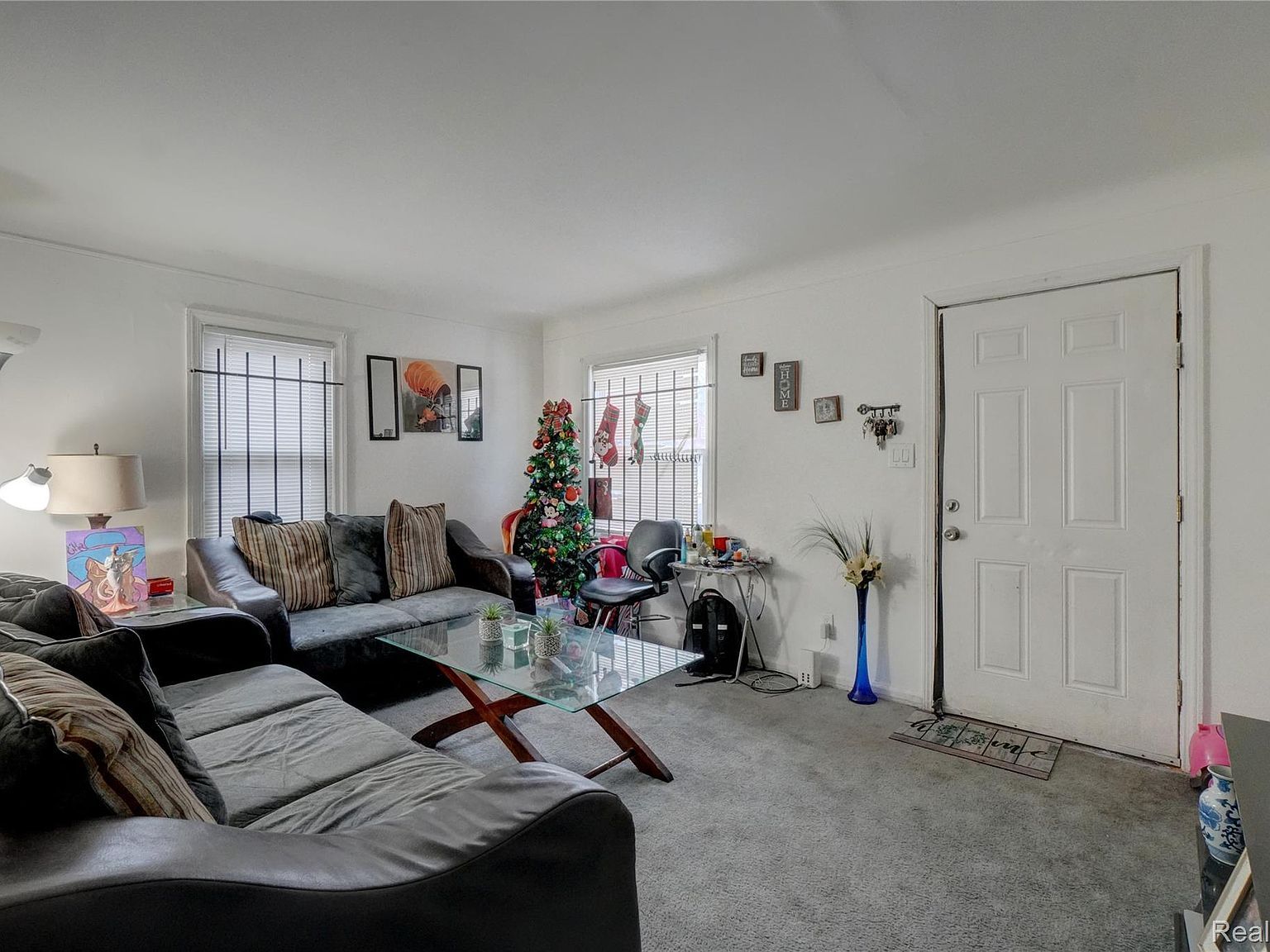 19161 Meyers Rd Detroit, MI 48235 - Thumbnail 4