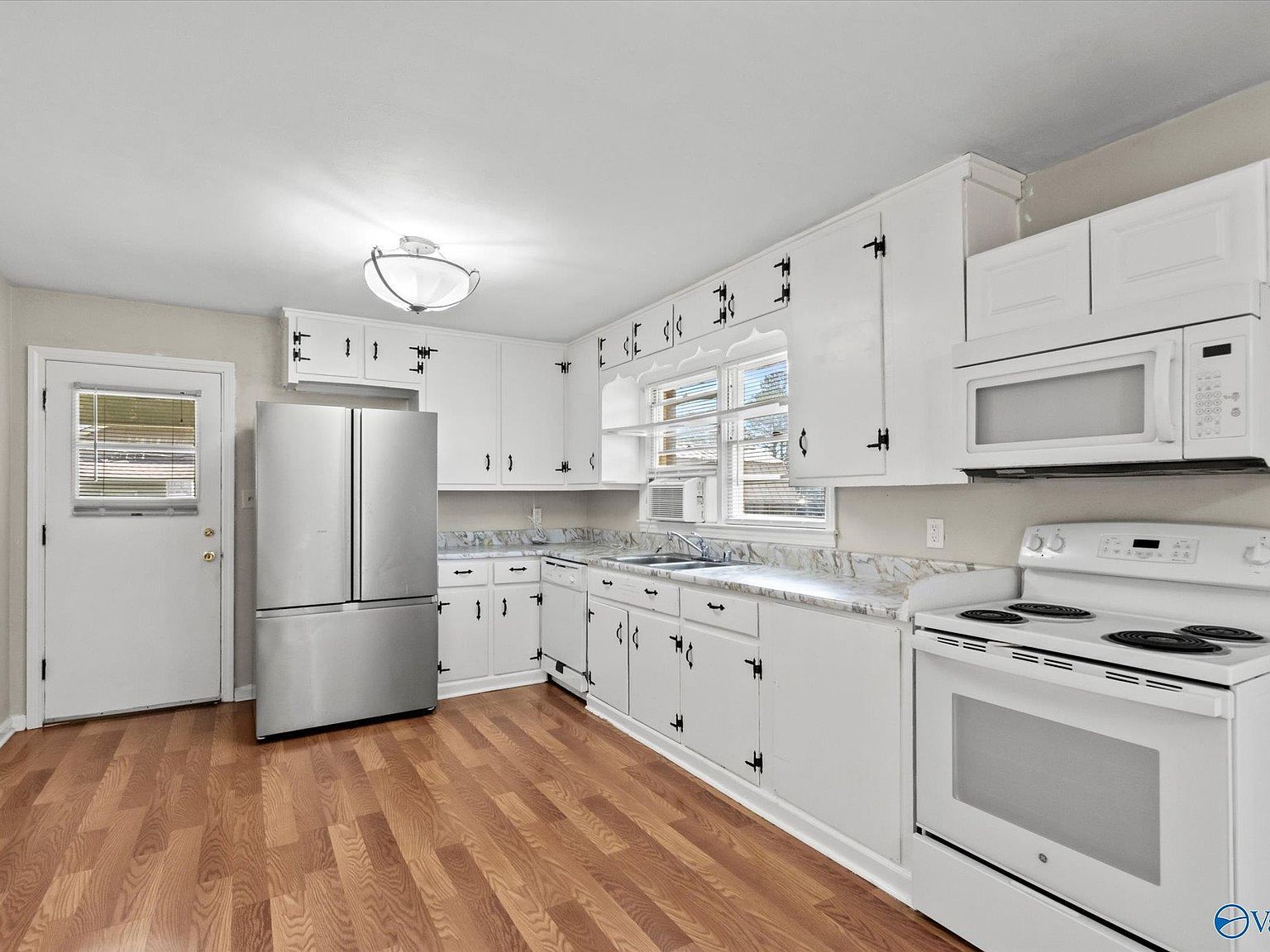 905 Cedar St SW Decatur, AL 35601 - Thumbnail 4