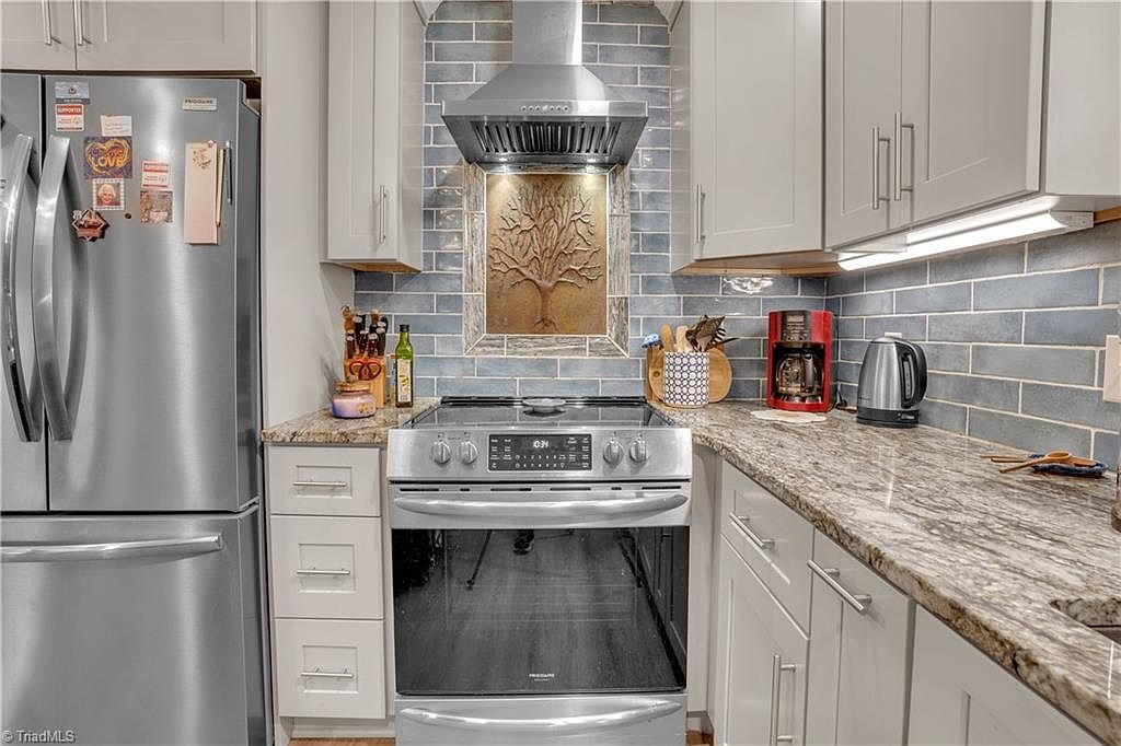 309 Elam Ave Ramseur, NC 27316 - Thumbnail 4