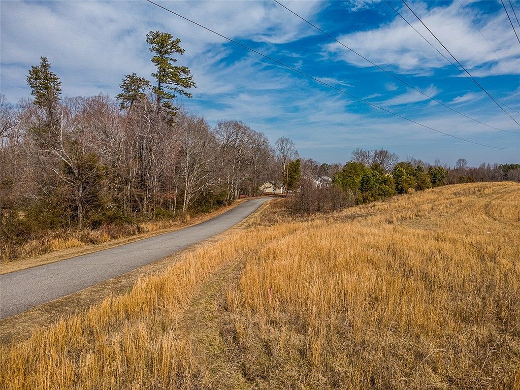 2454 Locust Hill Rd Taylors, SC 29687 - Thumbnail 4